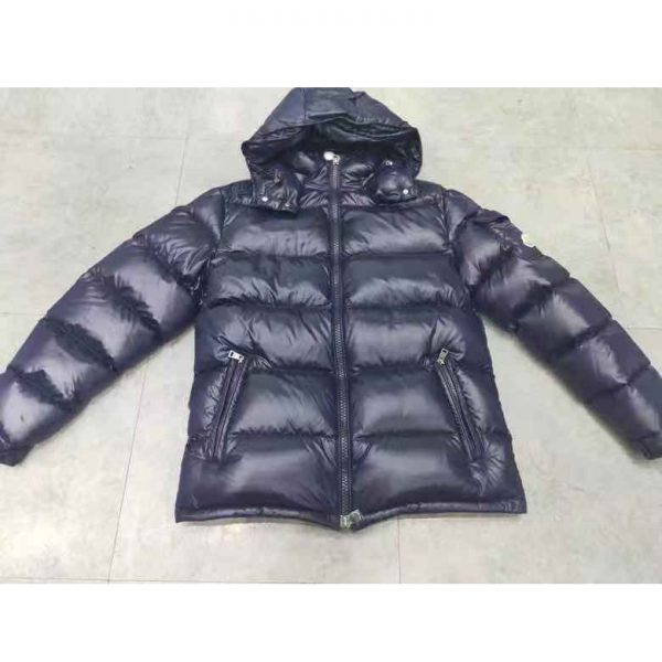 Moncler hotsell sale outlet